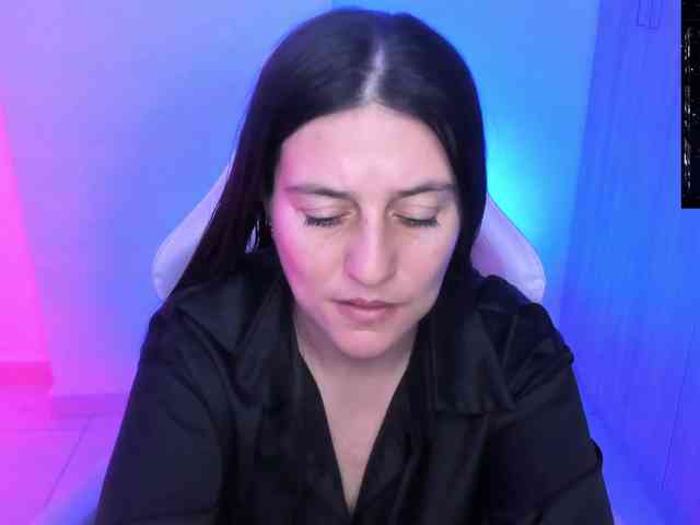 Saskyaajohnson webcam