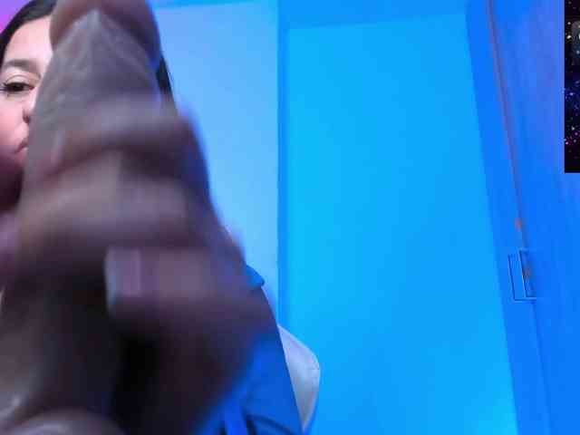 Saskyaajohnson webcam