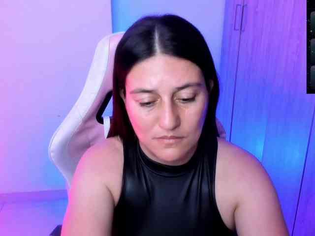 Saskyaajohnson webcam