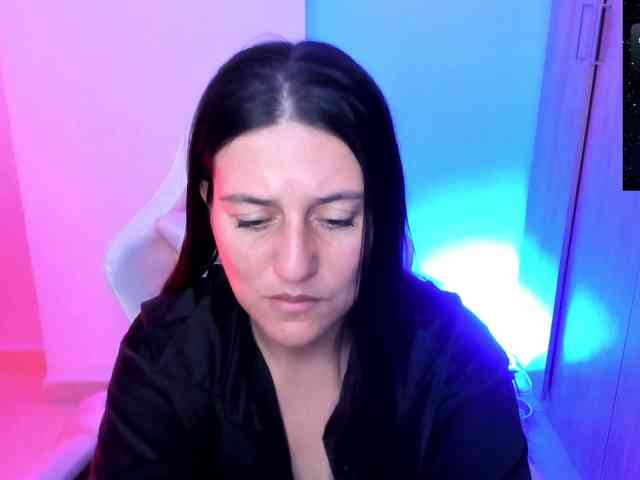 Saskyaajohnson webcam