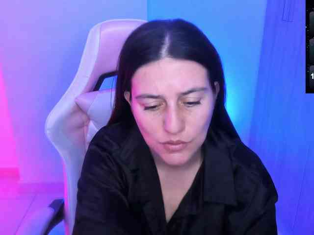Saskyaajohnson webcam