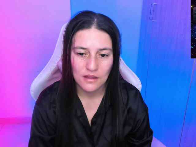 Saskyaajohnson webcam