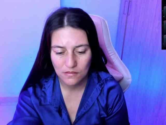 Saskyaajohnson webcam