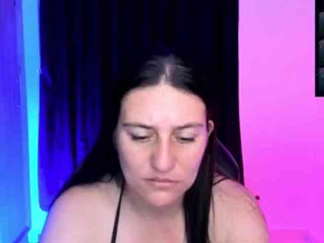 Saskyaajohnson webcam