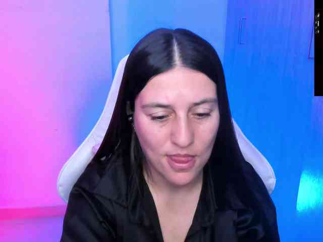 Saskyaajohnson webcam