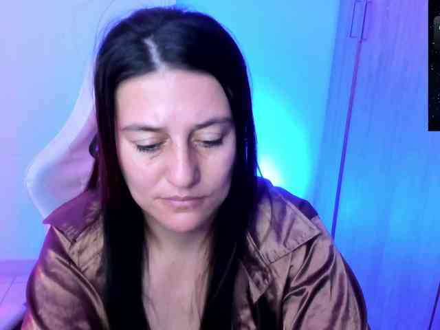 Saskyaajohnson webcam