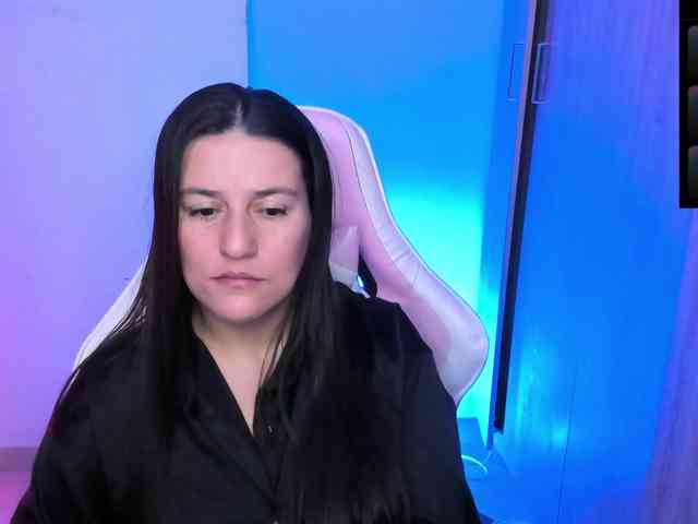 Saskyaajohnson webcam