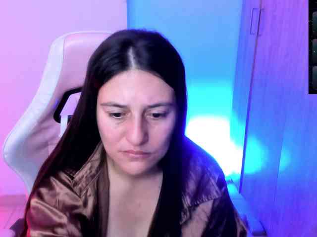 Saskyaajohnson webcam