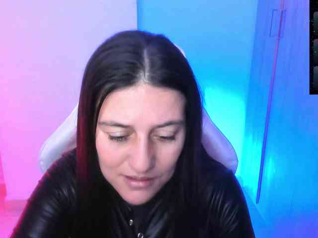 Saskyaajohnson webcam