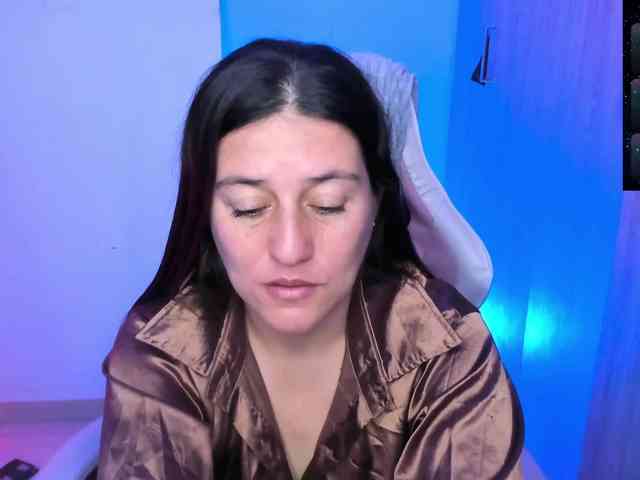 Saskyaajohnson webcam