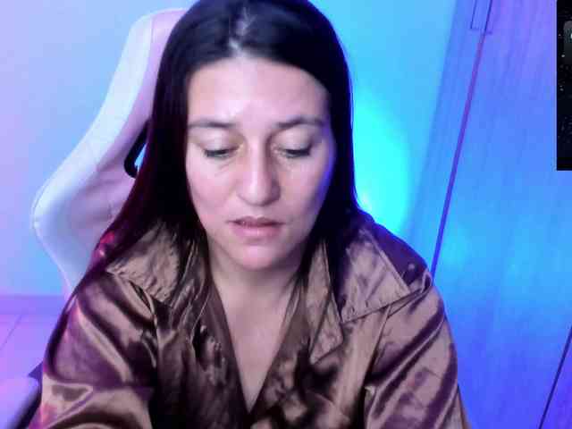 Saskyaajohnson webcam