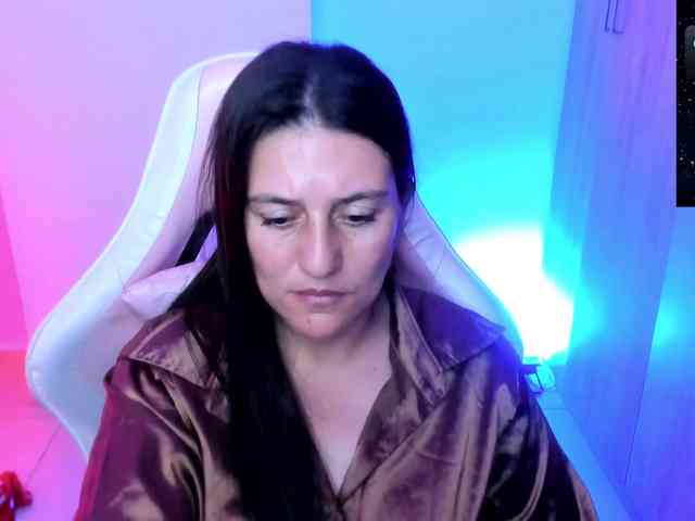 Saskyaajohnson webcam