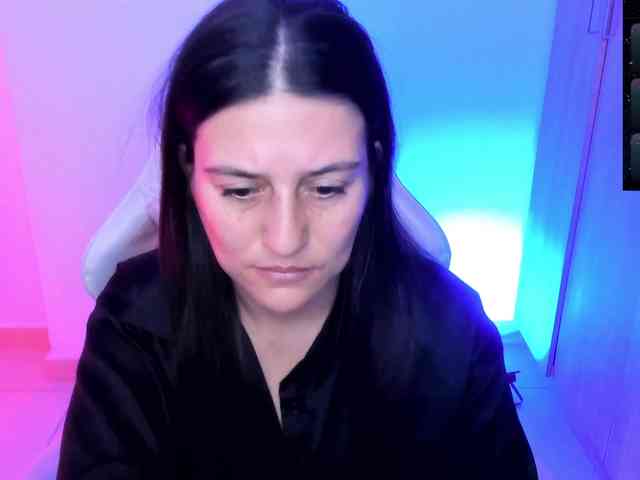 Saskyaajohnson webcam