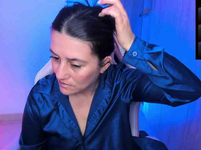 Saskyaajohnson webcam