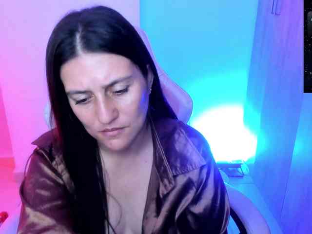 Saskyaajohnson webcam