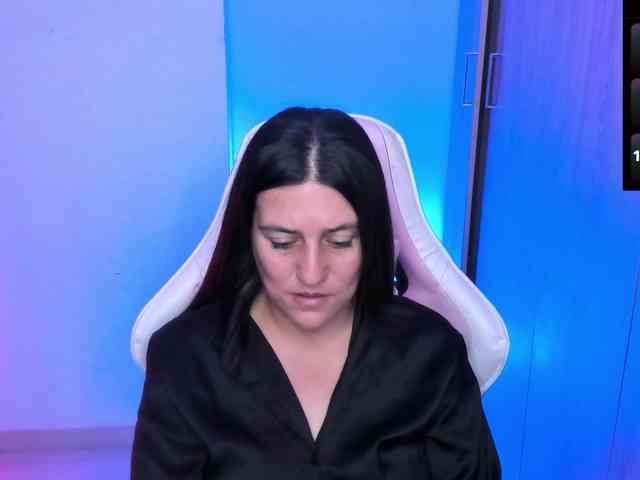 Saskyaajohnson webcam