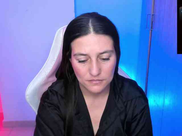 Saskyaajohnson webcam