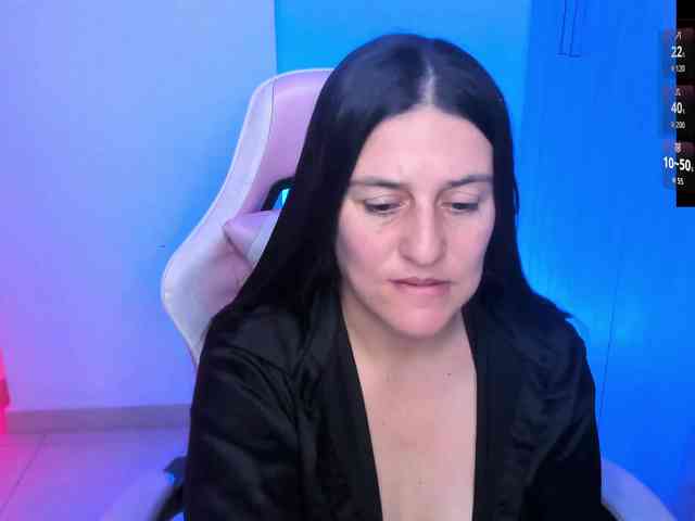 Saskyaajohnson webcam