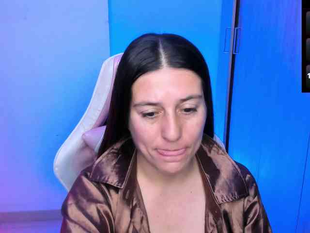 Saskyaajohnson webcam