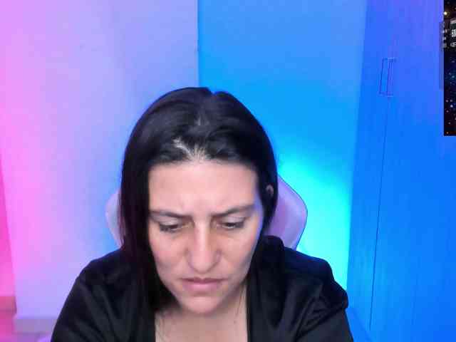 Saskyaajohnson webcam