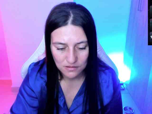 Saskyaajohnson webcam