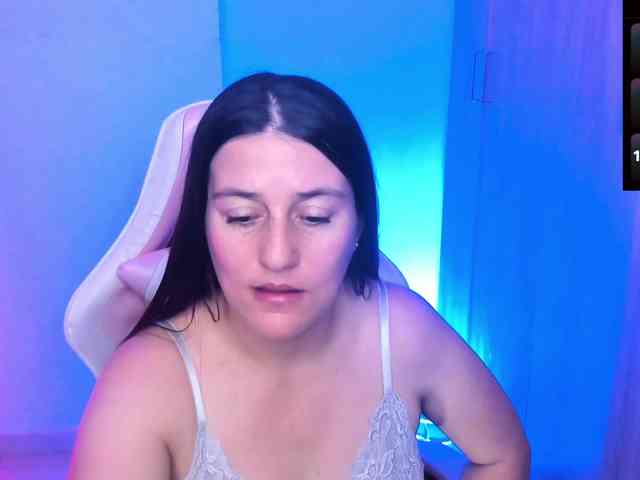 Saskyaajohnson webcam