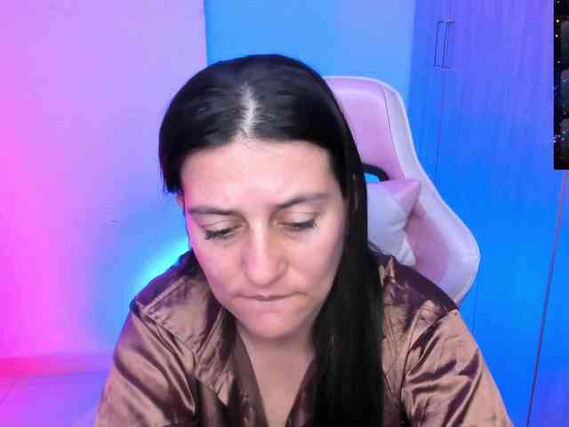 Saskyaajohnson webcam