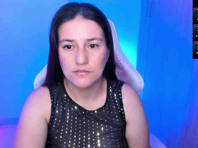 Saskyaajohnson webcam