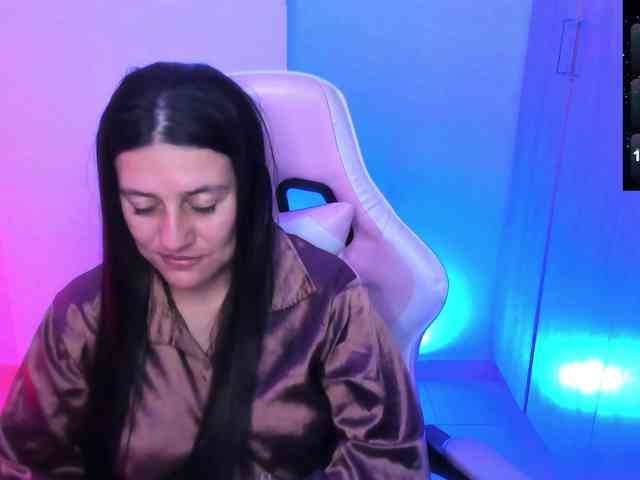 Saskyaajohnson webcam
