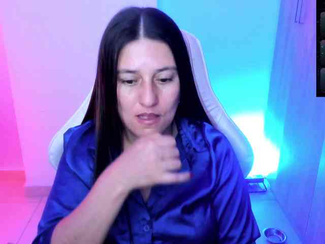 Saskyaajohnson webcam