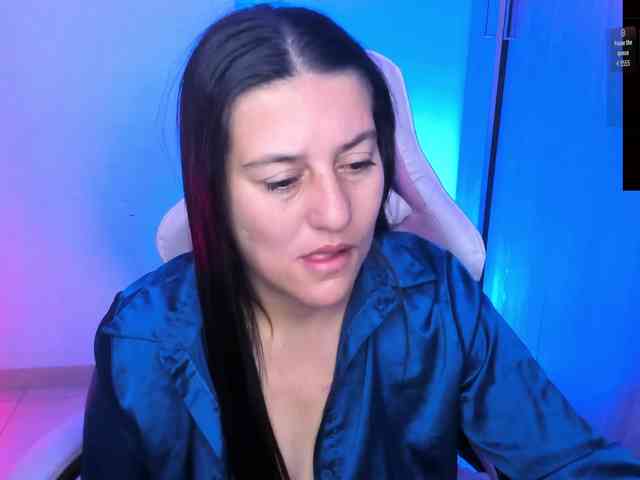 Saskyaajohnson webcam