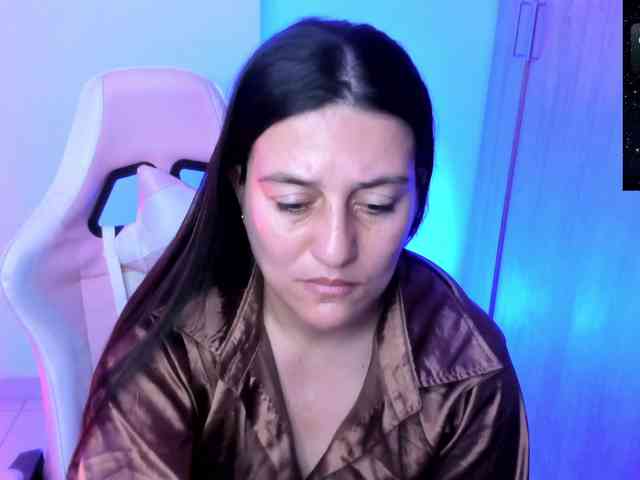 Saskyaajohnson webcam