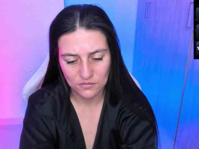 Saskyaajohnson webcam