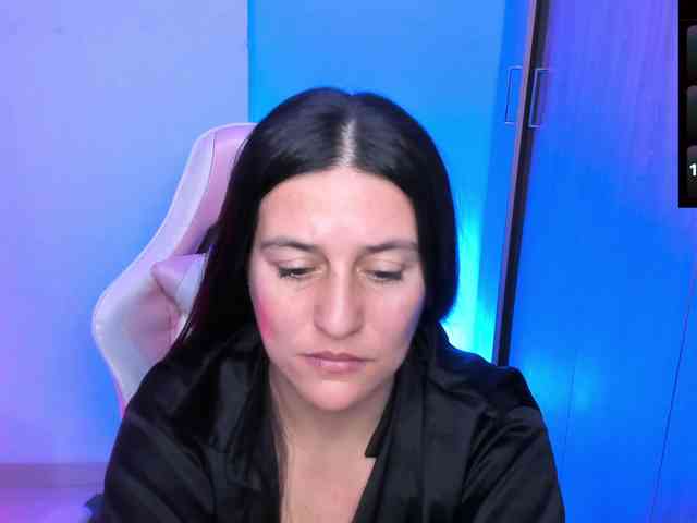 Saskyaajohnson webcam