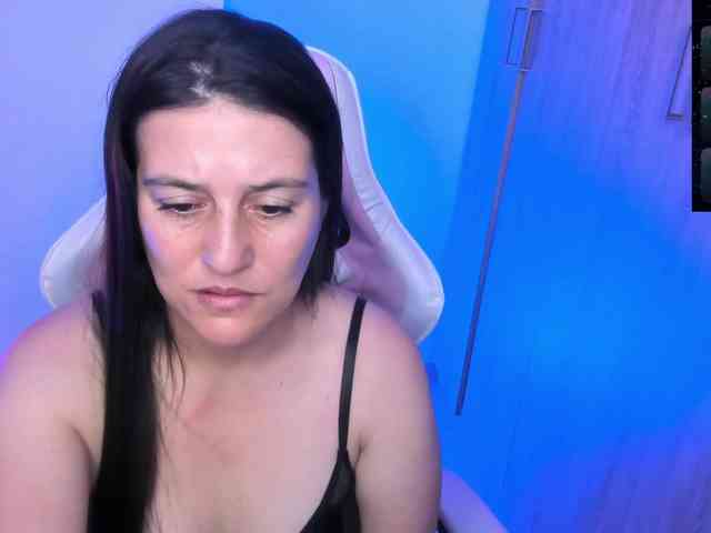 Saskyaajohnson webcam