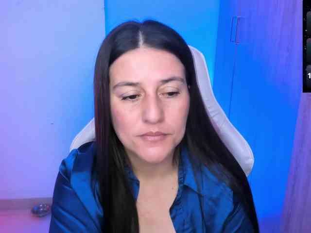 Saskyaajohnson webcam