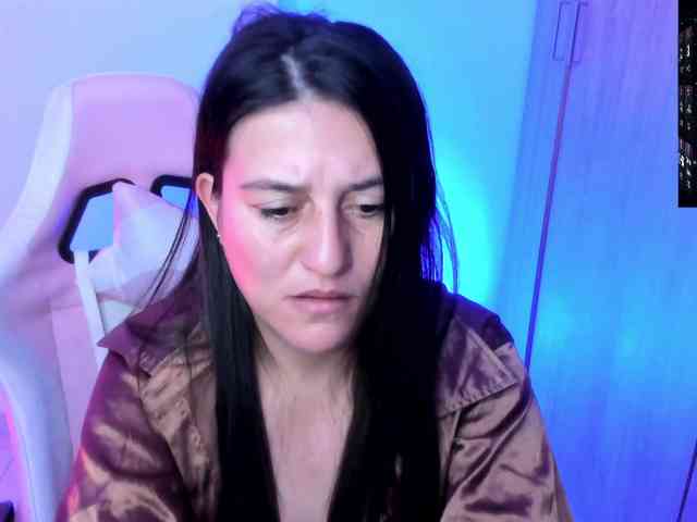 Saskyaajohnson webcam