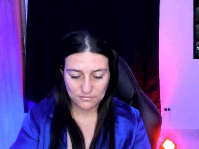 Saskyaajohnson webcam