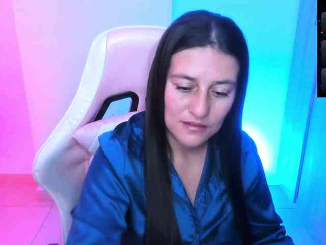 Saskyaajohnson webcam