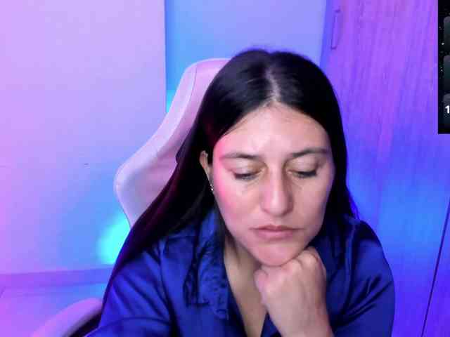 Saskyaajohnson webcam
