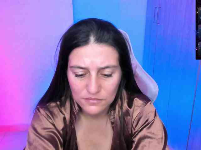 Saskyaajohnson webcam