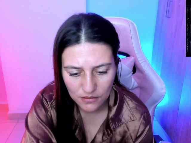 Saskyaajohnson webcam
