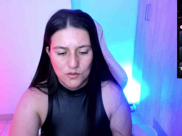 Saskyaajohnson webcam