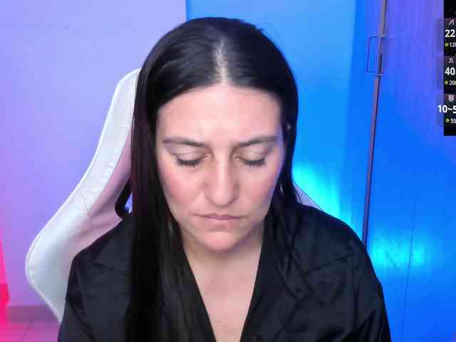 Saskyaajohnson webcam