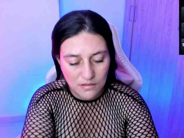 Saskyaajohnson webcam