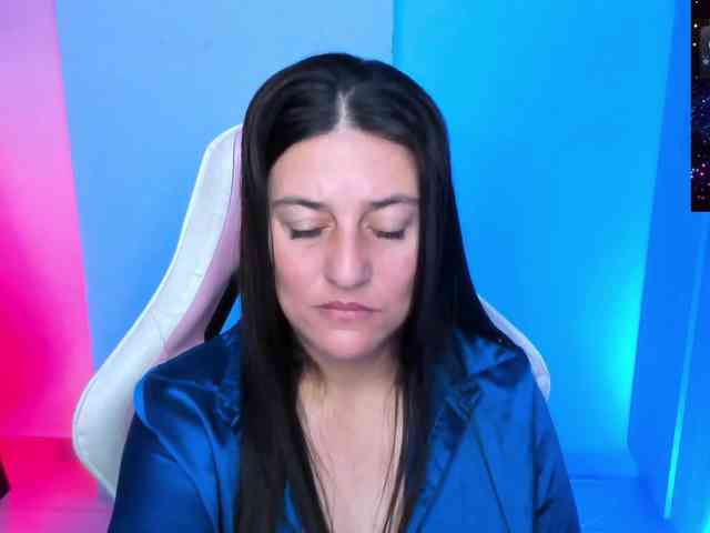 Saskyaajohnson webcam