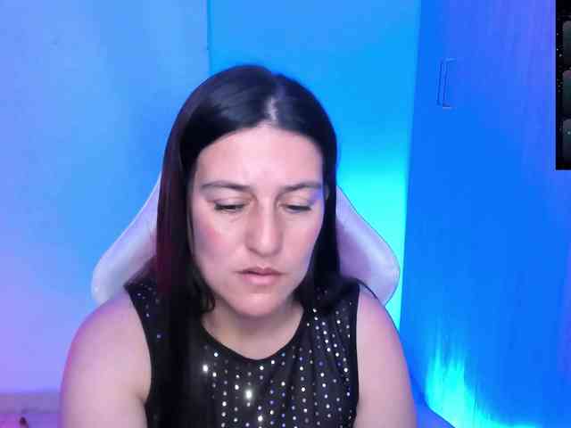 Saskyaajohnson webcam