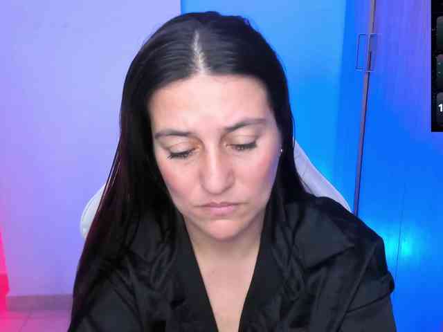 Saskyaajohnson webcam