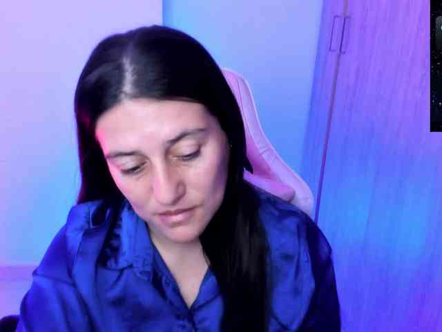 Saskyaajohnson webcam