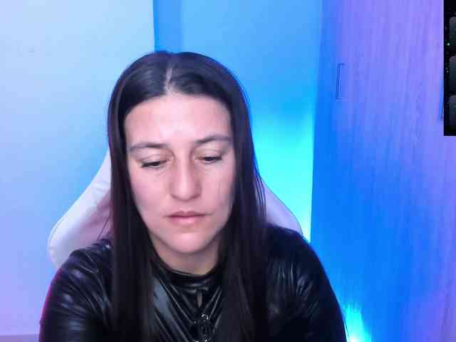 Saskyaajohnson webcam